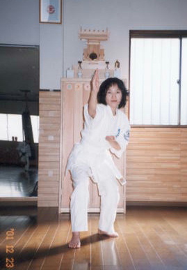 2002.1.13.karate.yumi-2.jpg (37151 oCg)