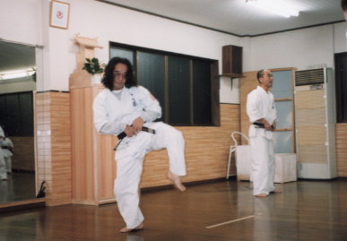 2002.2.3.karate-yumi1.jpg (41425 oCg)