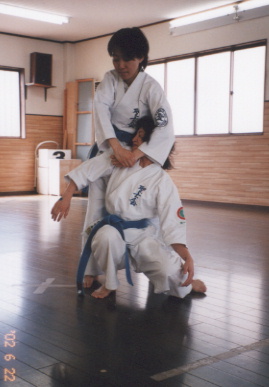 2002.6.22.karate-yumi-2.jpg (42040 oCg)