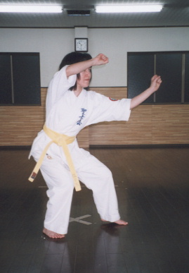 2003.5.6.karate.yumi-7.jpg (33168 oCg)
