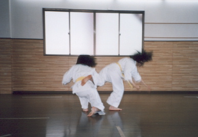 2003.6.29.karate.yumi-6.jpg (33589 oCg)