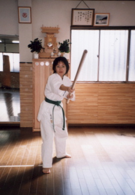 2004.1.11.karate.yumi-6.jpg (38955 oCg)
